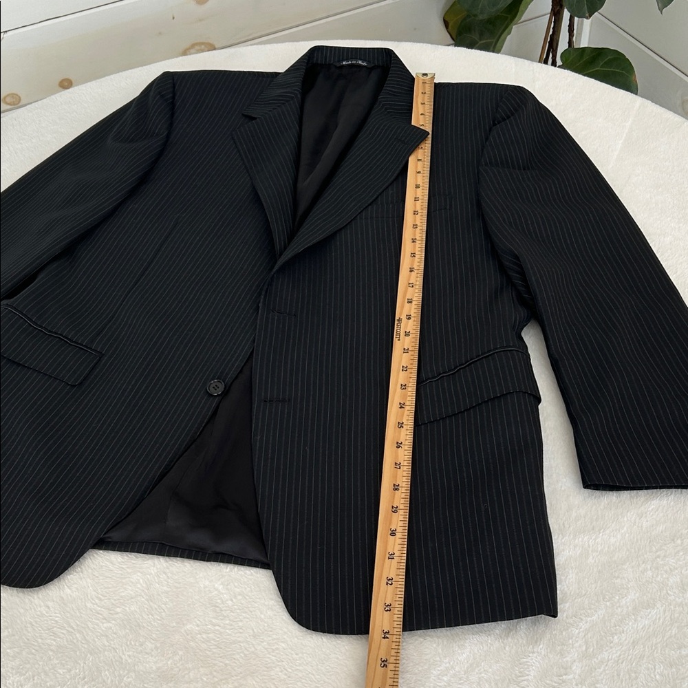 Canali Charcoal Pinstripe Men's Blazer. Size 56. Pure Wool. - Picture 9 of 16